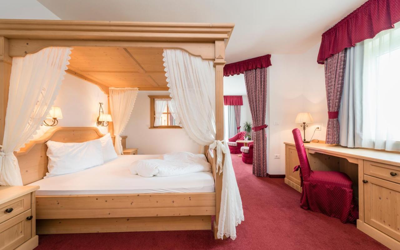 Residenze Mathilda Hotel ซีลันโดร ภายนอก รูปภาพ