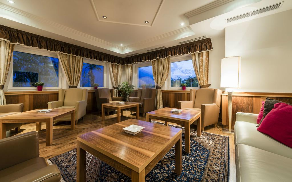 Residenze Mathilda Hotel ซีลันโดร ภายนอก รูปภาพ